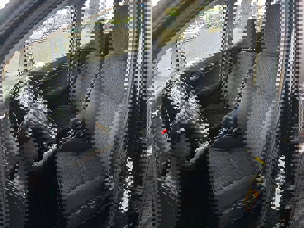 Used 2016 Honda Fit LX image 4