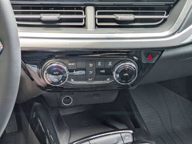 New 2026 Chevrolet Trax ACTIV w/ Sunroof Package FWD image 19