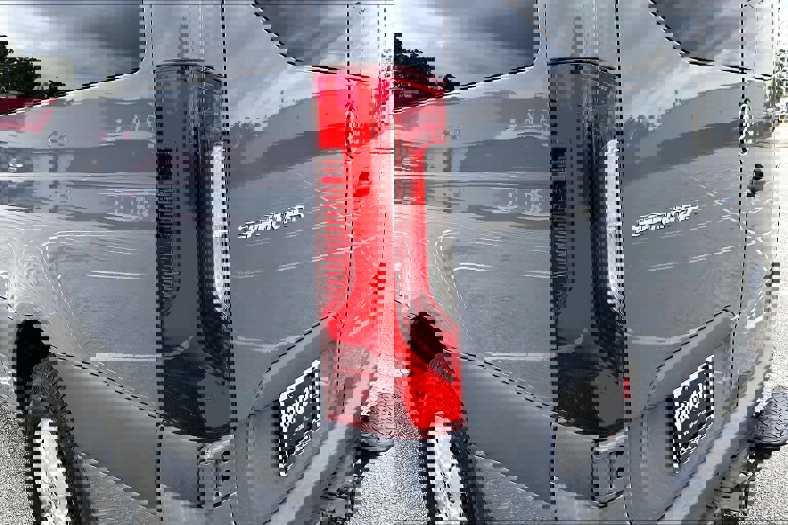 Used 2022 Mercedes-Benz Sprinter 2500 image 31