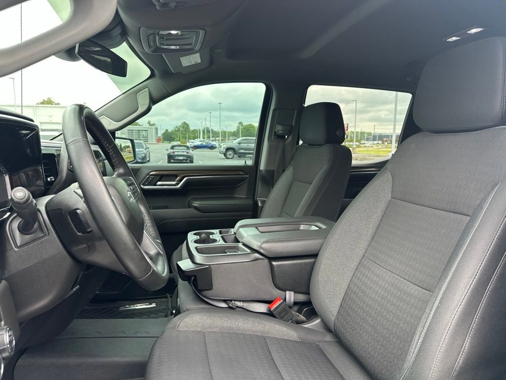 Used 2024 Chevrolet Silverado 1500 RST AWD/4WD image 23