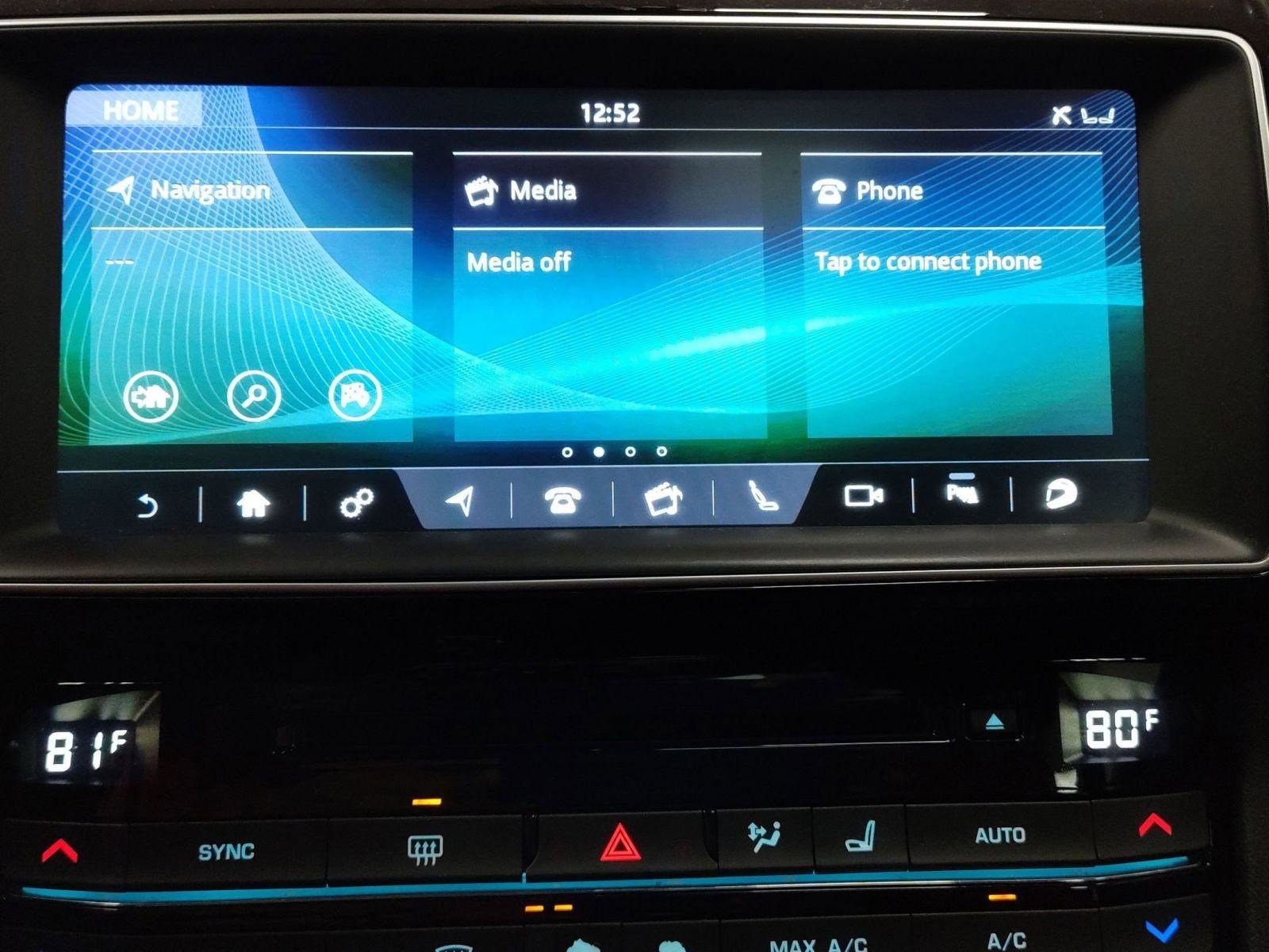 Used 2017 Jaguar F-PACE S image 19