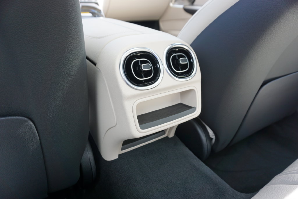 Certified 2025 Mercedes-Benz C 300 4MATIC Sedan image 52