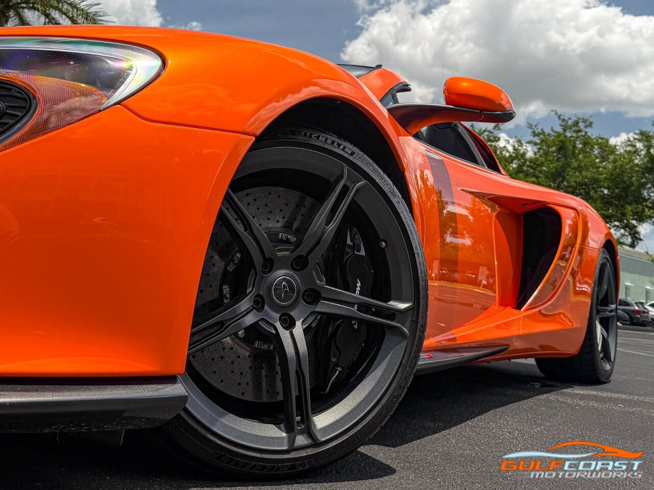 Used 2015 McLaren 650S Spider RWD image 14