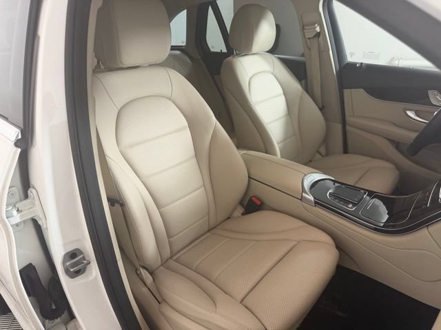 Used 2022 Mercedes-Benz GLC 300 4MATIC image 24