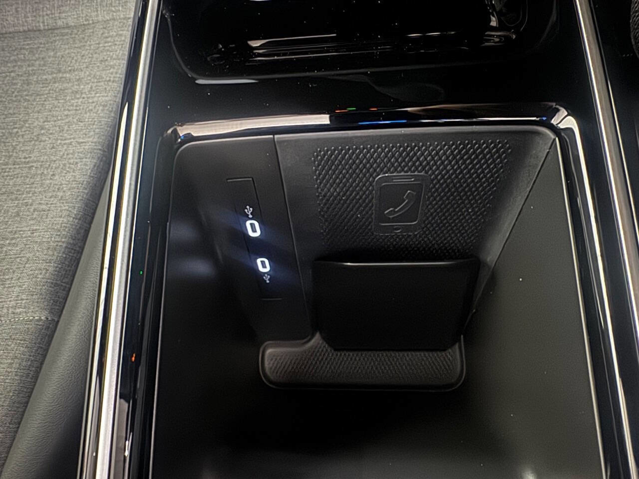 Used 2023 Volkswagen ID.4 S image 48