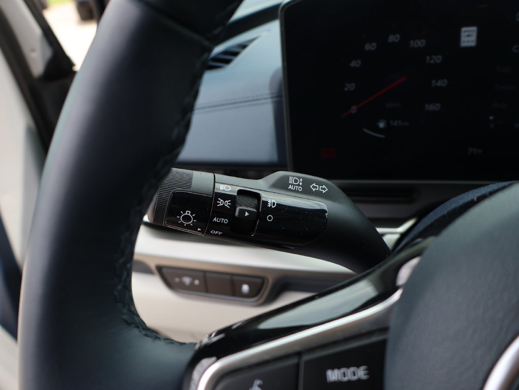 New 2026 Kia Carnival SX w/ SX Dark Edition Package FWD image 29