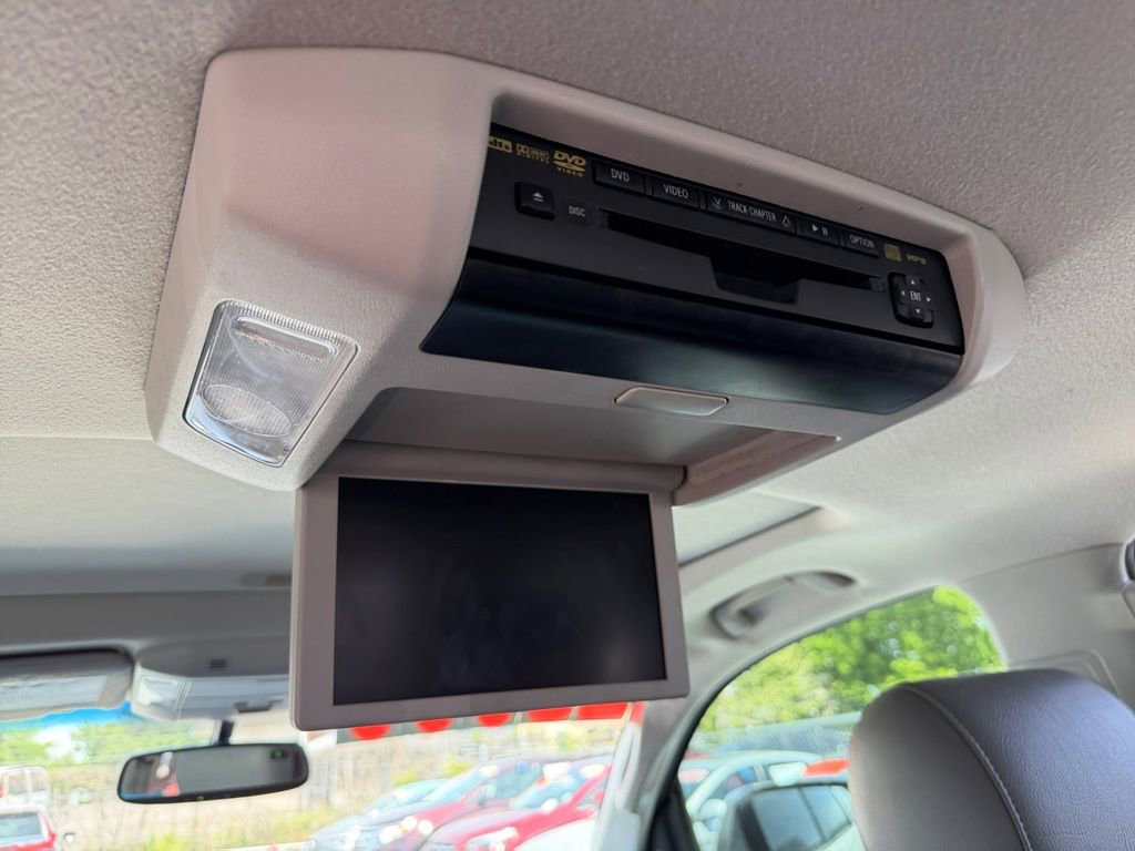 Used 2012 Toyota Sequoia Platinum RWD image 12