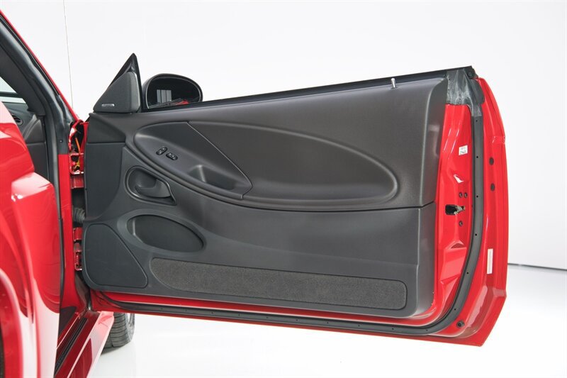 Used 2003 Ford Mustang Mach 1 RWD image 38