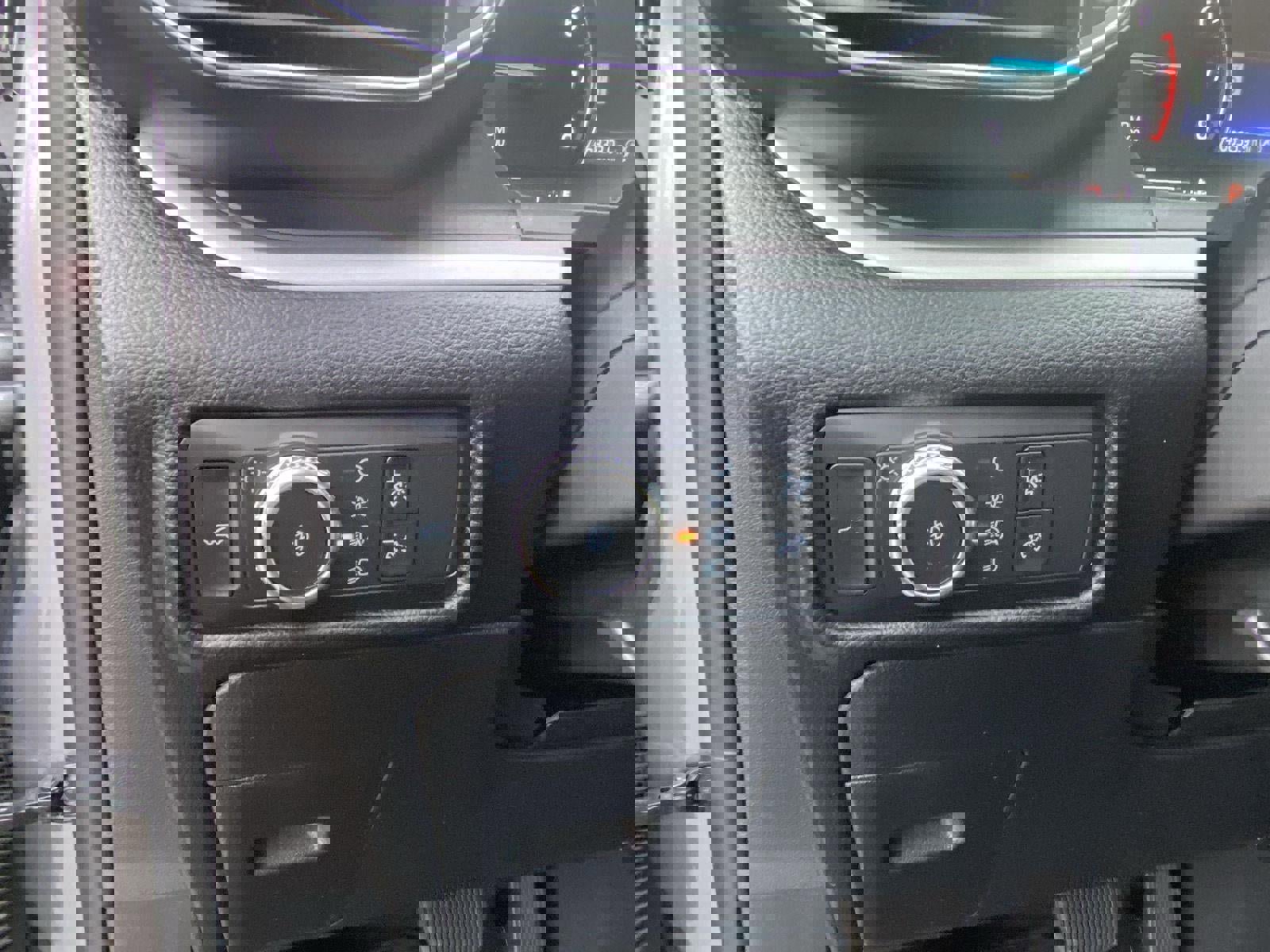 Used 2021 Ford Explorer XLT w/ Equipment Group 202A image 40