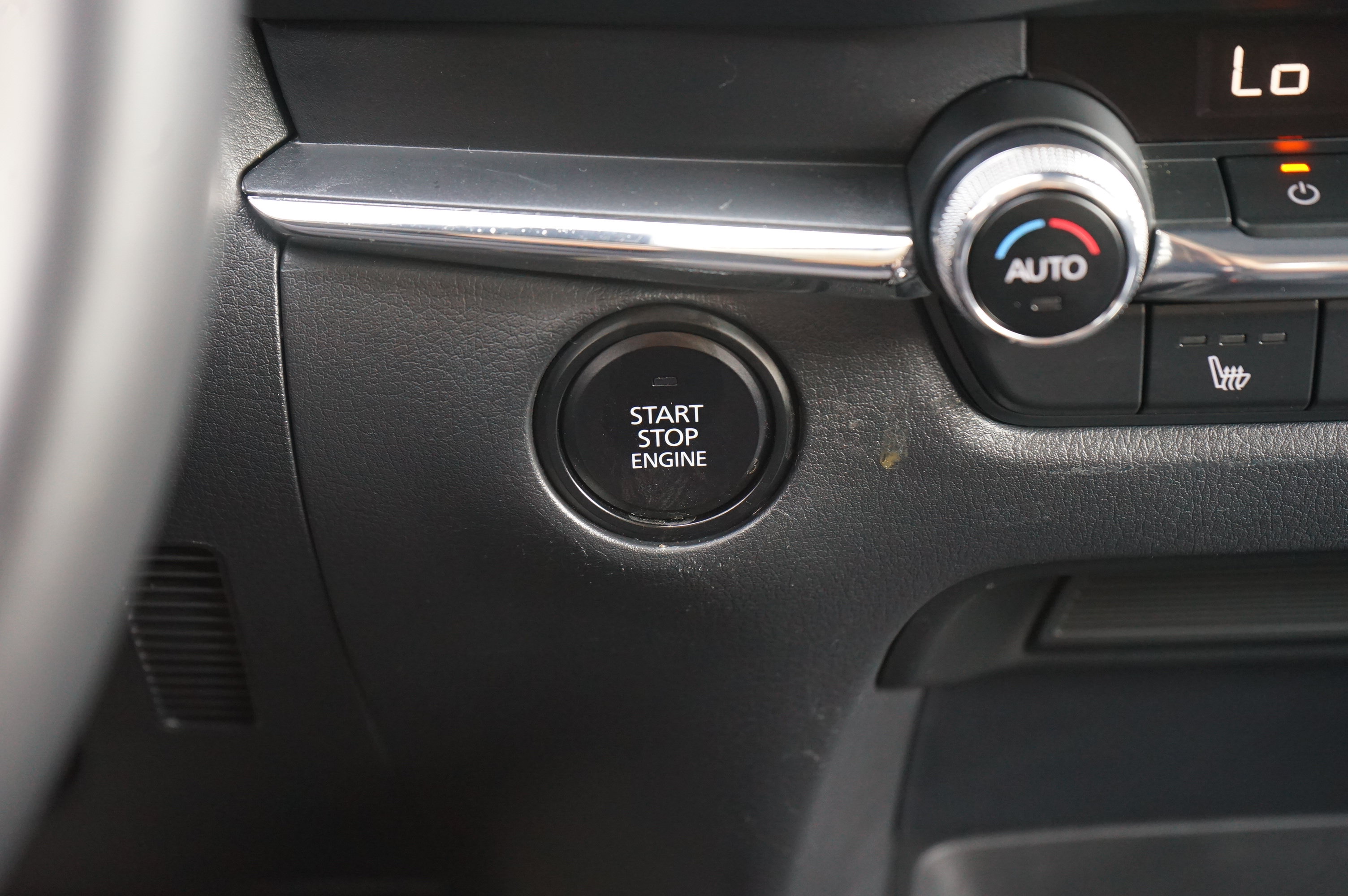 Used 2022 MAZDA CX-30 AWD 2.5 S w/ Premium Package image 23