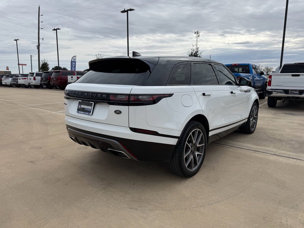 Used 2023 Land Rover Range Rover Velar R-Dynamic S image 5