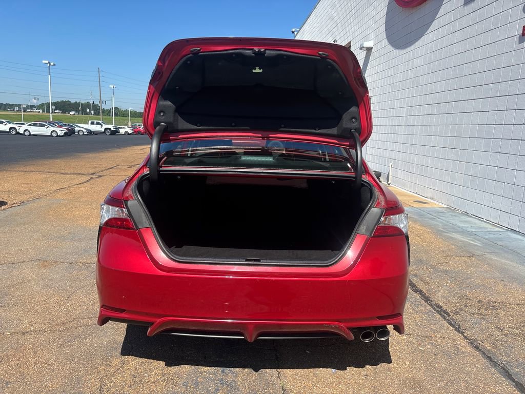 Used 2020 Toyota Camry SE FWD image 28