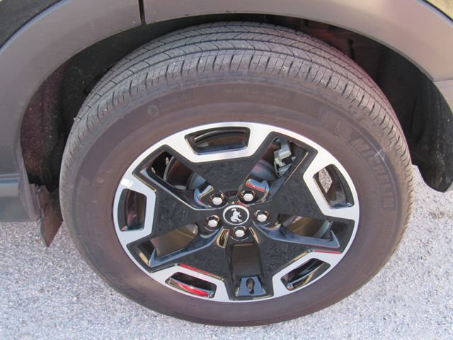 Used 2024 Ford Bronco Sport Outer Banks image 15