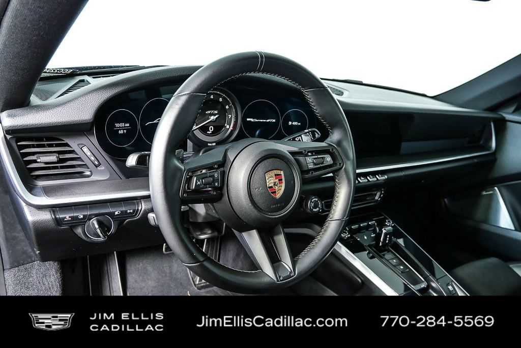 Used 2024 Porsche 911 Carrera GTS image 4