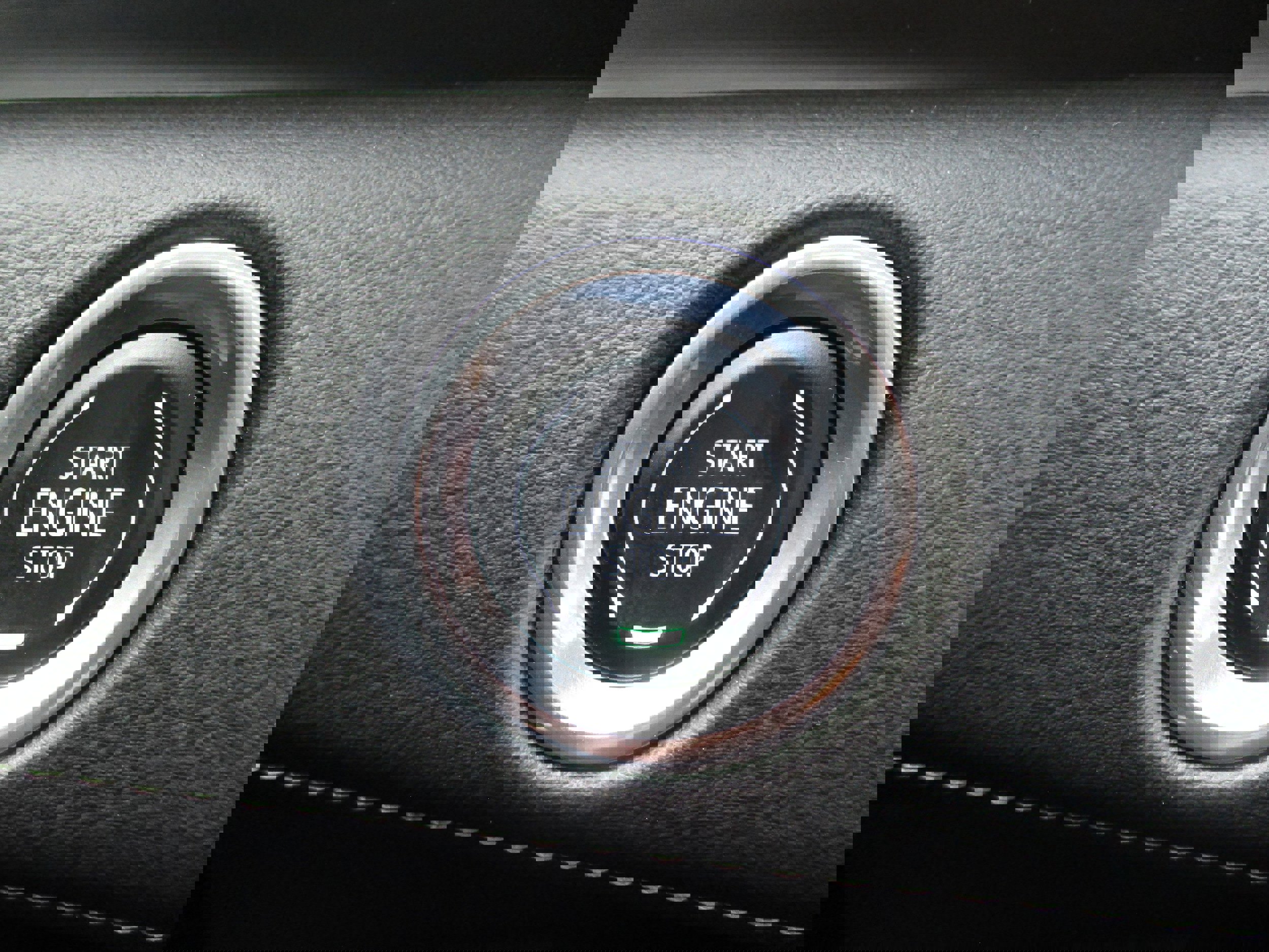 Used 2024 Cadillac Escalade Luxury image 18