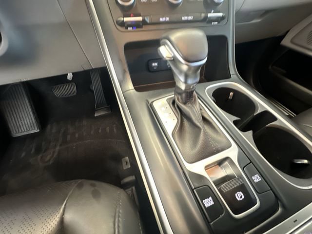 Used 2023 Kia Carnival LX FWD image 22