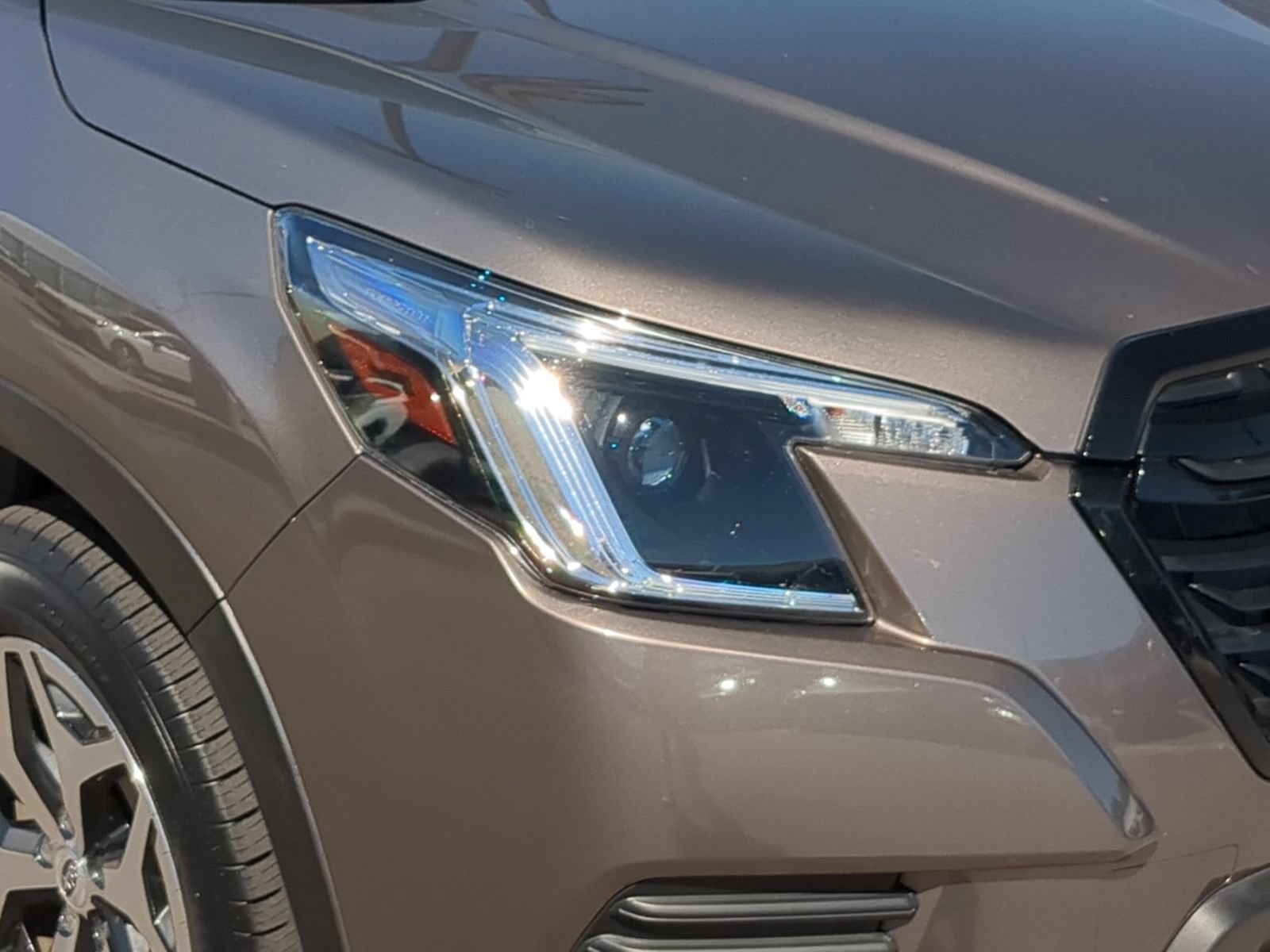 Certified 2024 Subaru Forester Premium AWD/4WD image 10