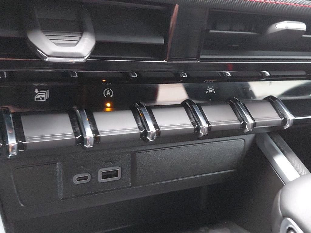 Used 2023 Chevrolet Colorado Z71 w/ Z71 Convenience Package 2 image 42