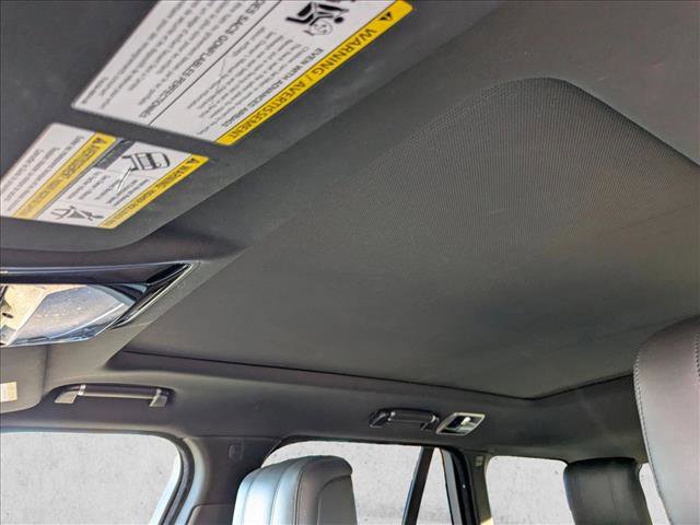 Used 2019 Land Rover Range Rover HSE image 11