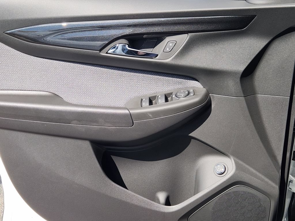 New 2026 Chevrolet TrailBlazer LT w/ Convenience Package FWD image 17