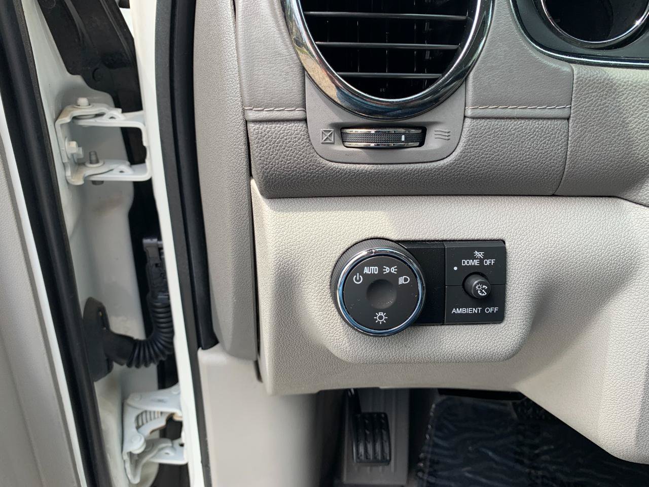 Used 2014 Buick Enclave Convenience FWD image 15