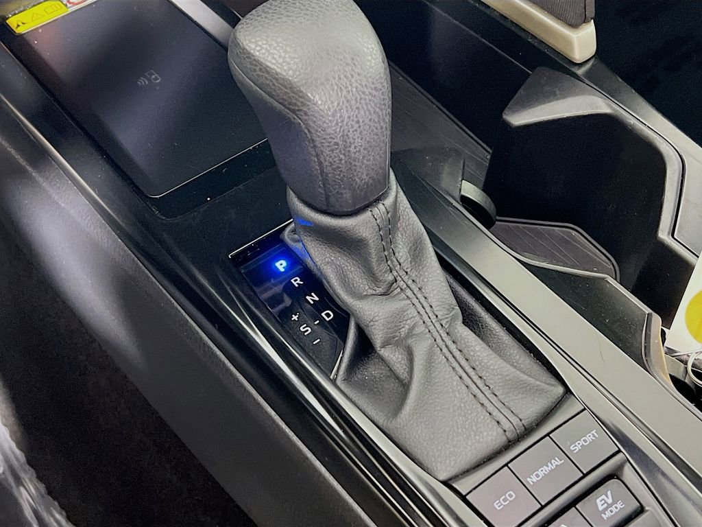 Certified 2025 Toyota Camry LE AWD/4WD image 16