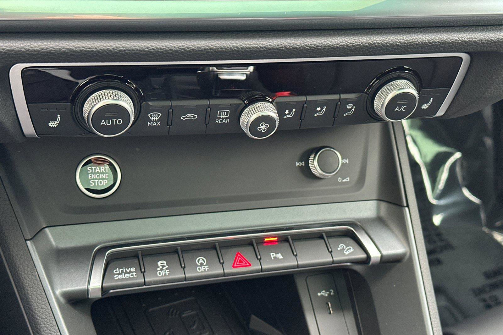 New 2025 Audi Q3 2.0T Premium Plus image 19