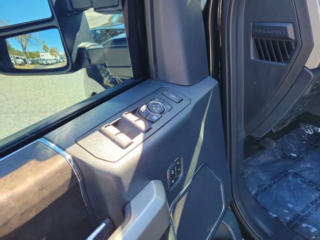 Used 2022 Ford F250 Lariat w/ Lariat Ultimate Package image 9