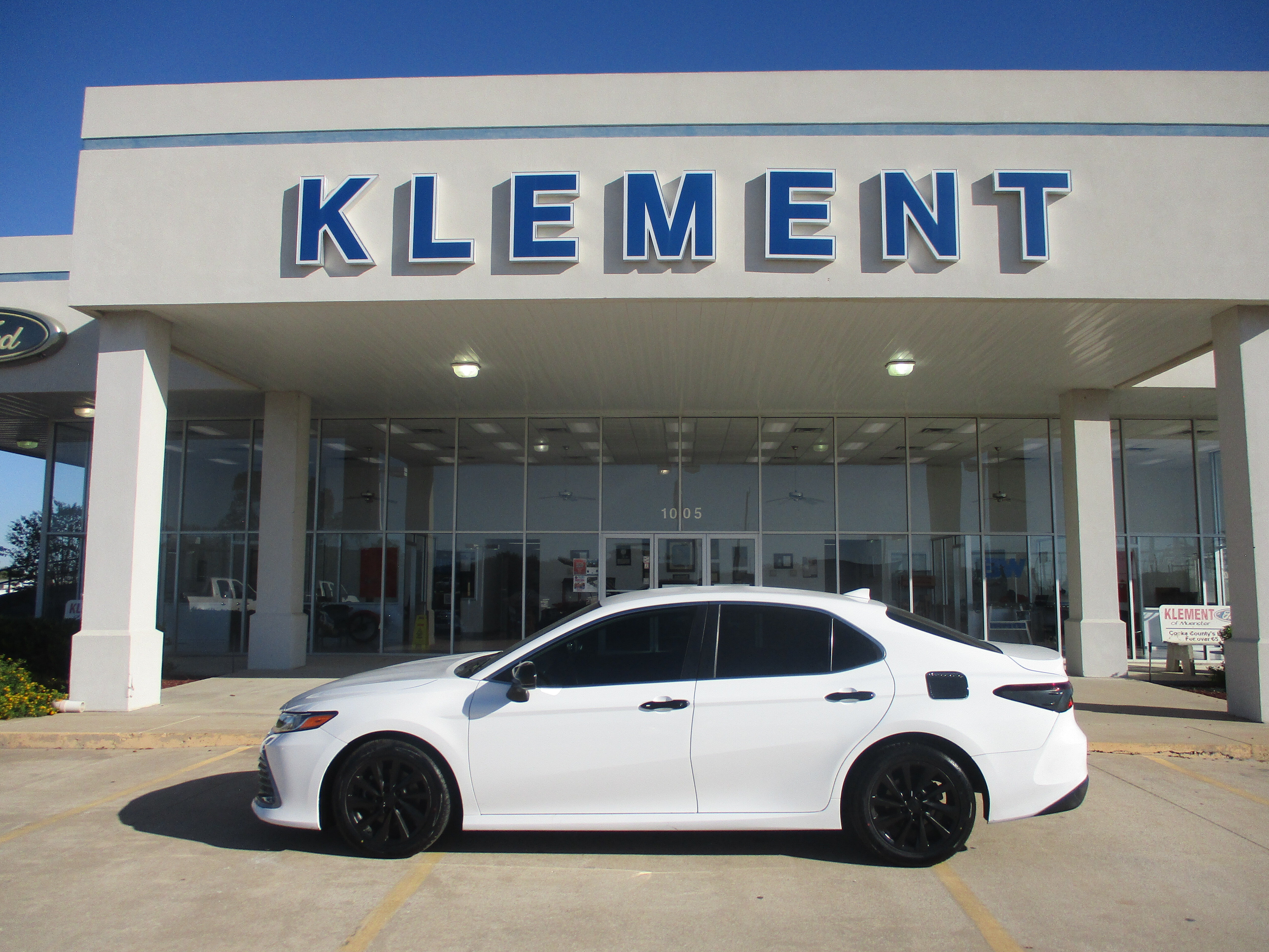 Used 2023 Toyota Camry LE