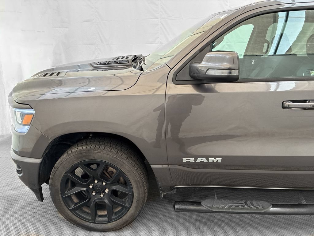 Used 2023 RAM 1500 Laramie AWD/4WD image 3