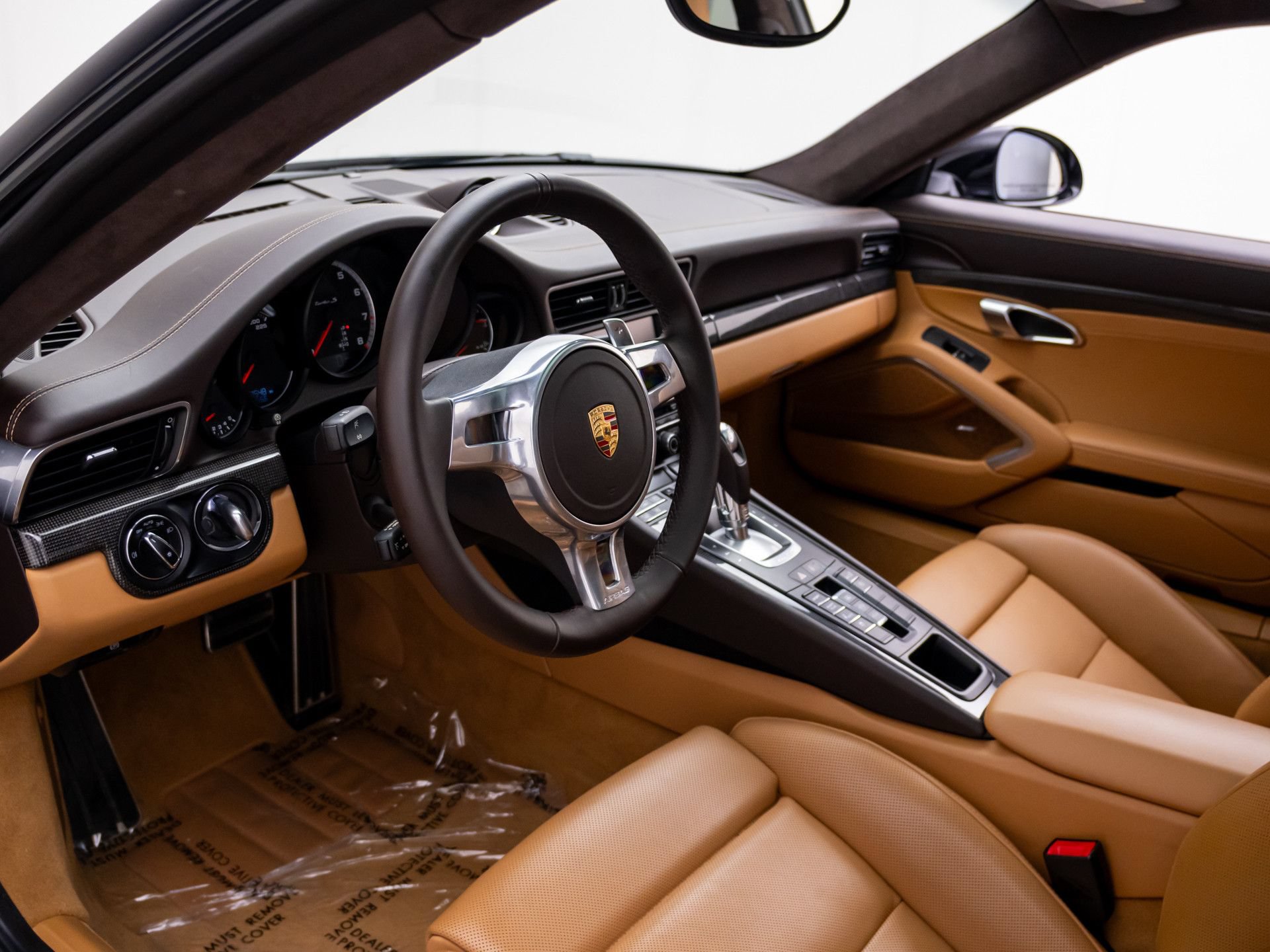 Used 2015 Porsche 911 Turbo S AWD/4WD image 4