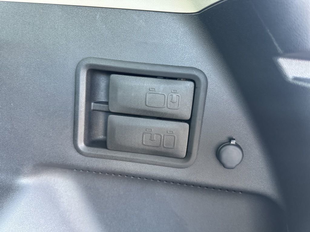 Used 2024 GMC Terrain Denali w/ Denali Premium Package image 10