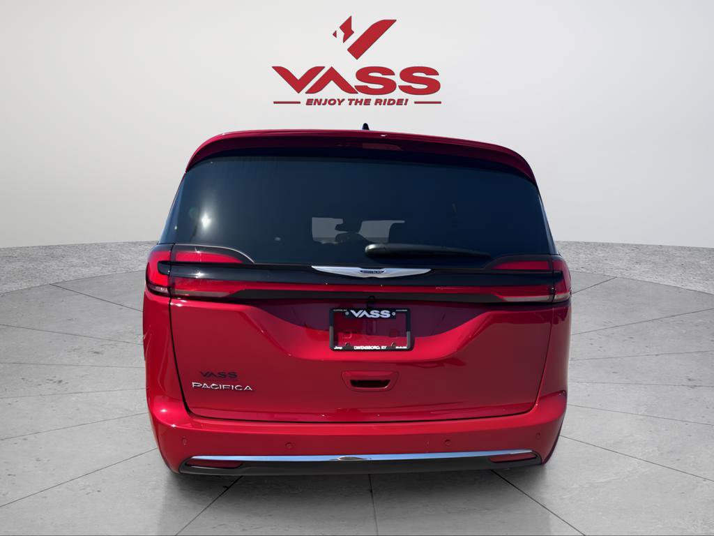New 2026 Chrysler Pacifica Select FWD image 4