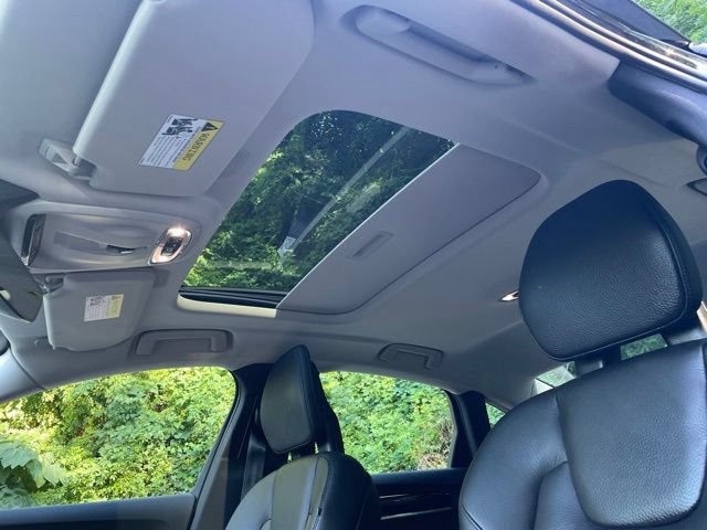 Used 2017 Volvo S90 T5 Momentum w/ Protection Package FWD image 23