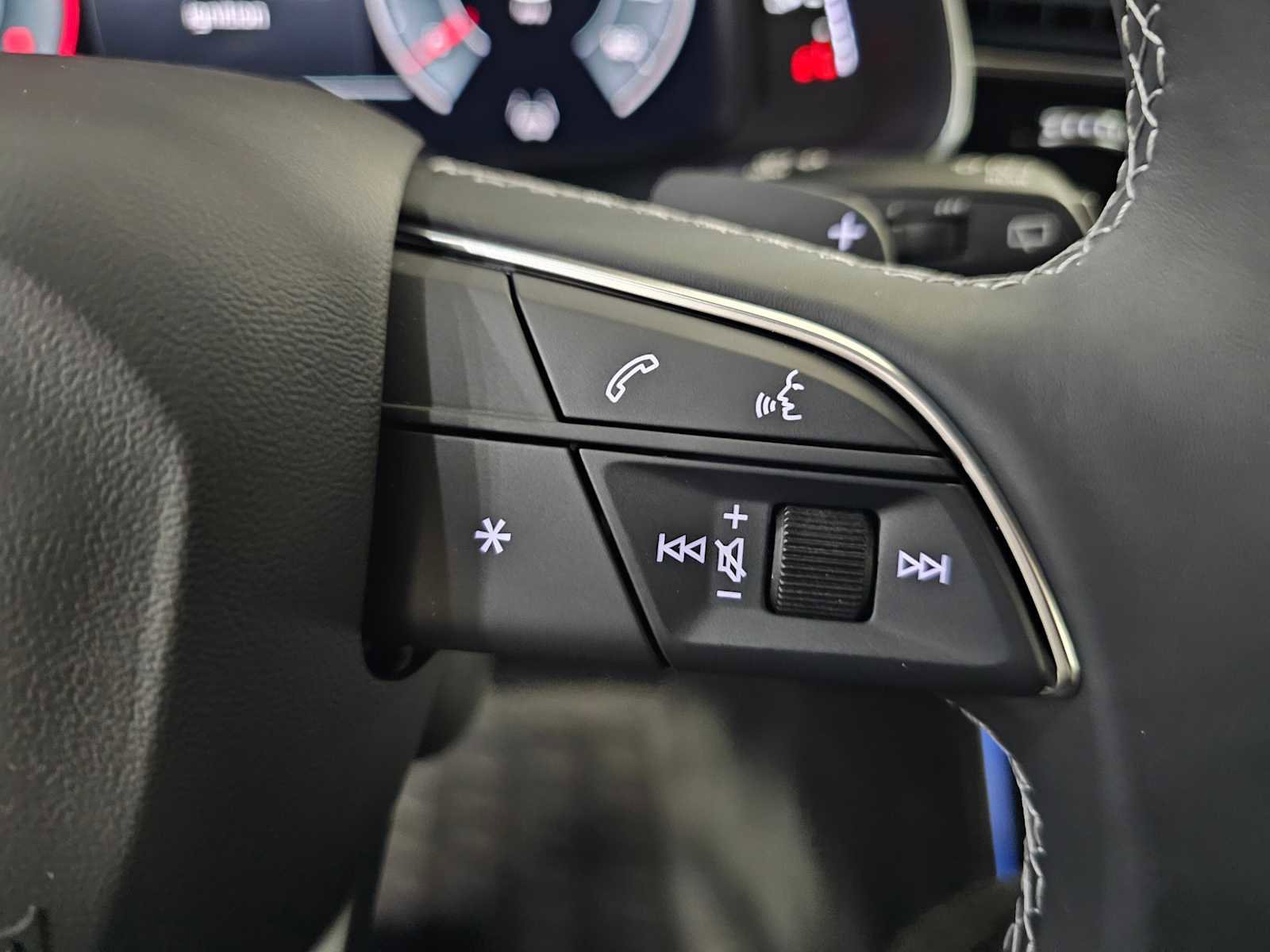 New 2025 Audi Q8 Premium Plus AWD/4WD image 24