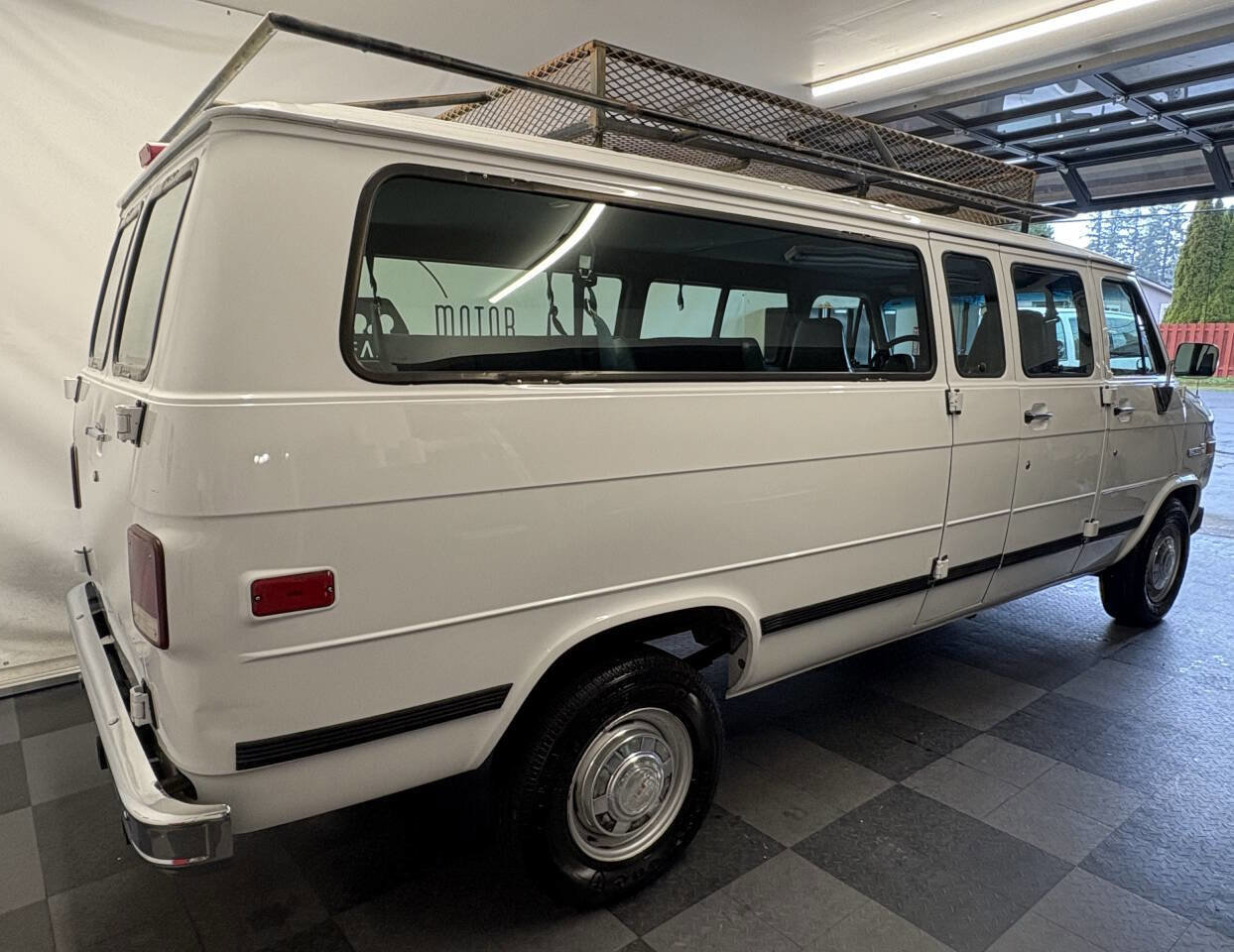 Used 1995 GMC G3500 Rally image 2