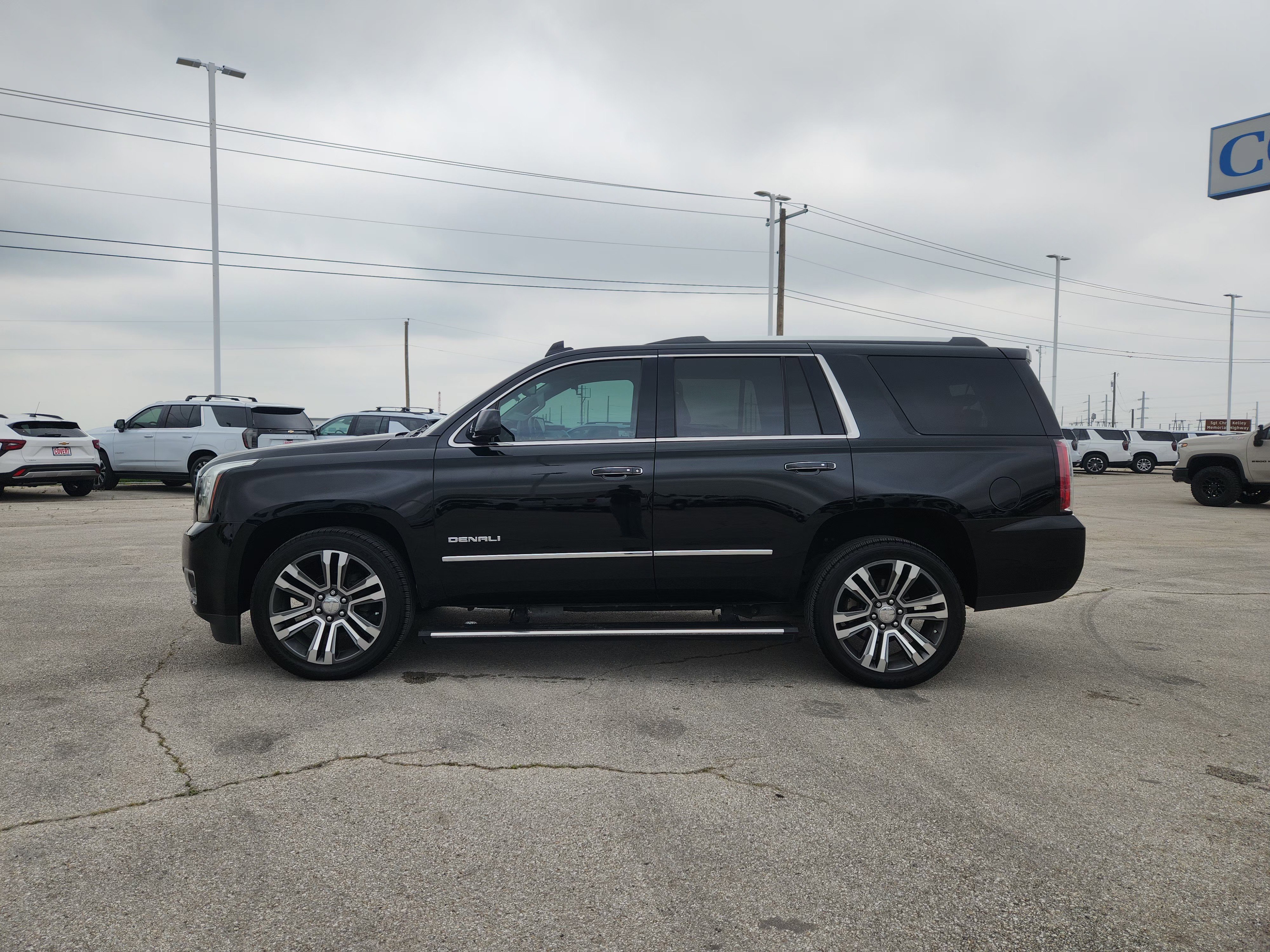 Used 2020 GMC Yukon Denali w/ Denali Ultimate Package AWD/4WD image 4