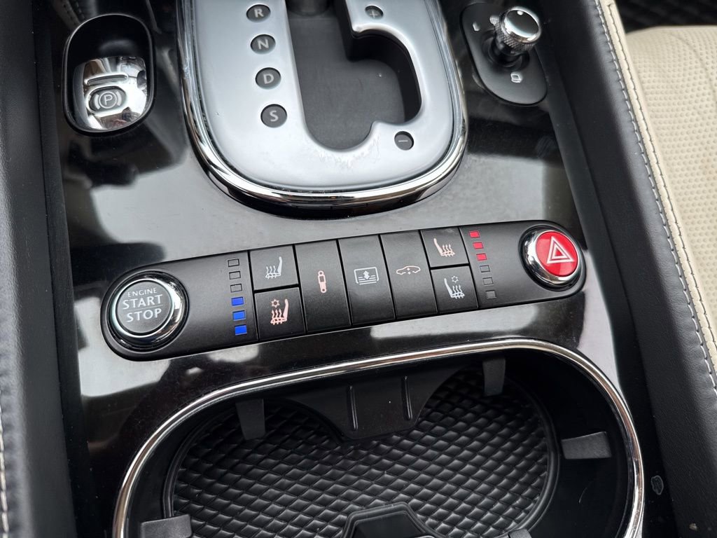 Used 2014 Bentley Flying Spur W12 image 28