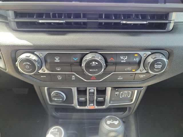 Used 2025 Jeep Wrangler Unlimited Sport AWD/4WD image 28