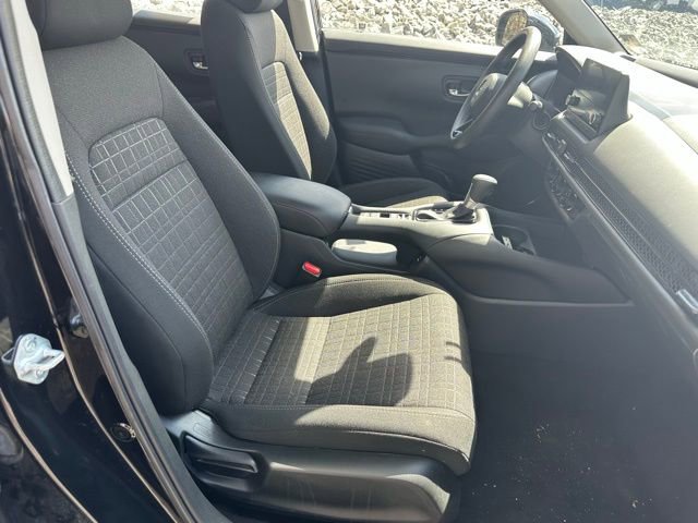 Used 2025 Honda HR-V LX image 4