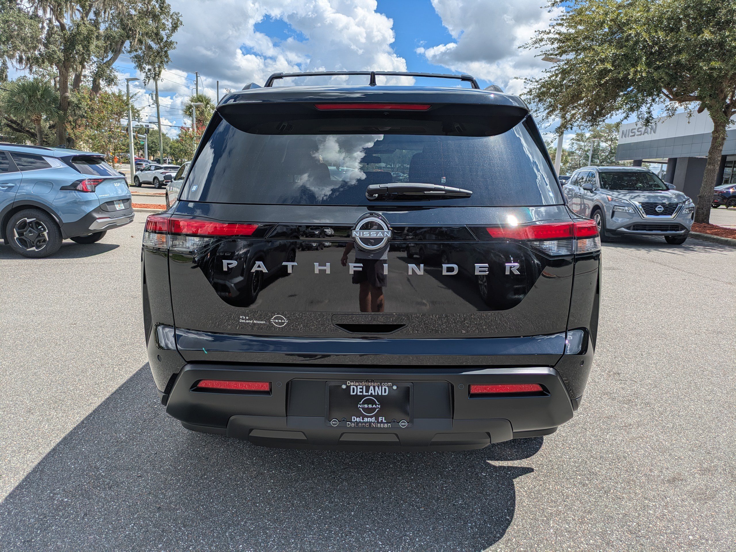 New 2026 Nissan Pathfinder SV FWD image 5