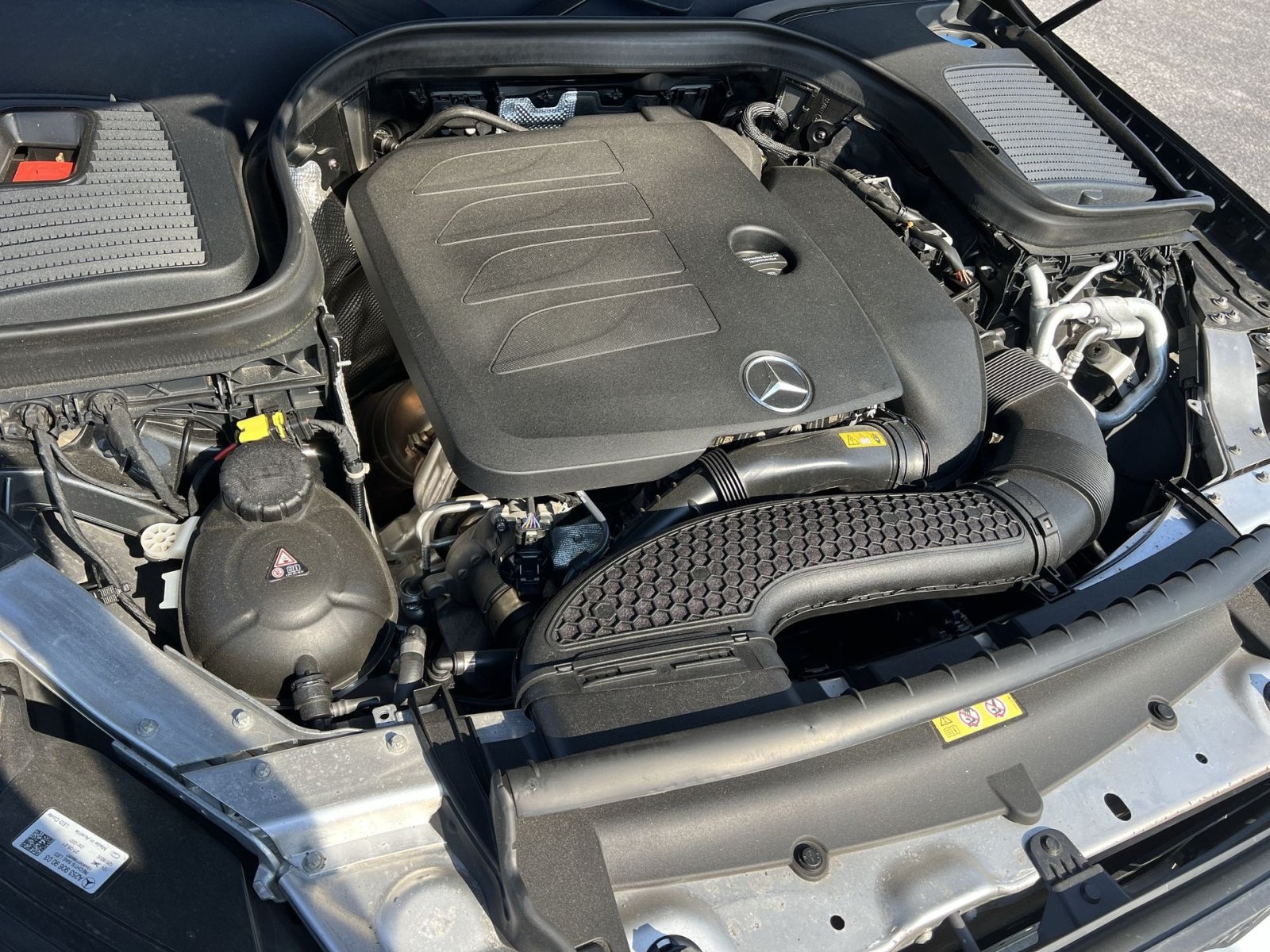 Used 2021 Mercedes-Benz GLC 300 4MATIC w/ Premium Package image 34