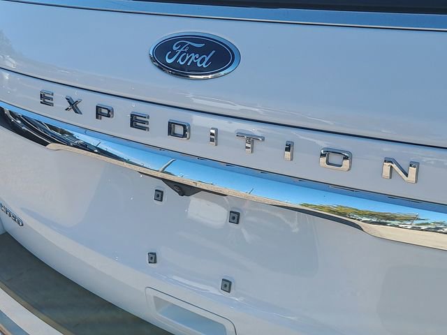 Used 2024 Ford Expedition Max Limited image 9