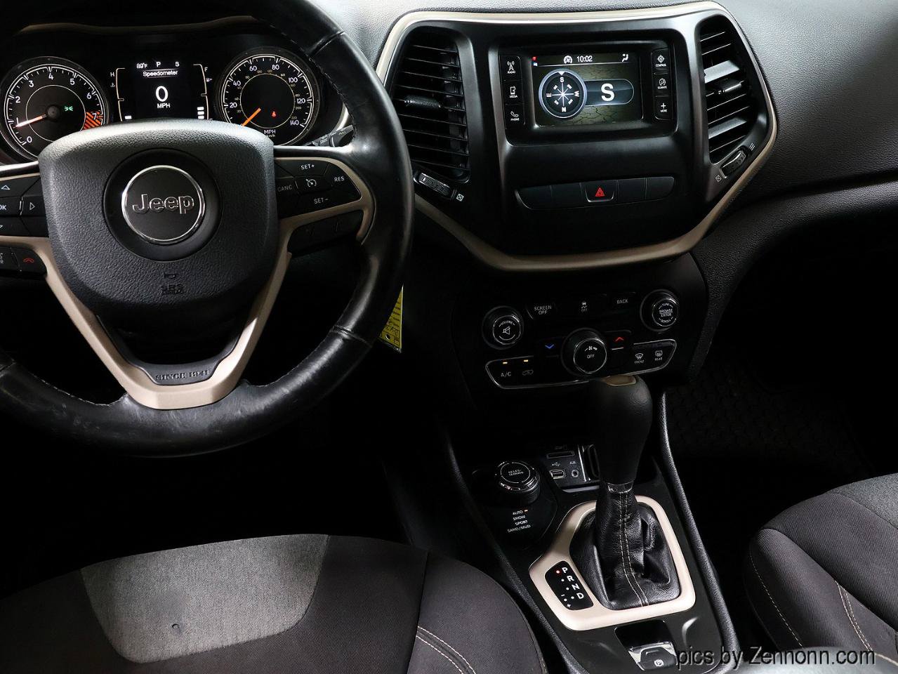 Used 2014 Jeep Cherokee Latitude AWD/4WD image 16