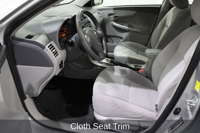 Used 2010 Toyota Corolla LE FWD image 10