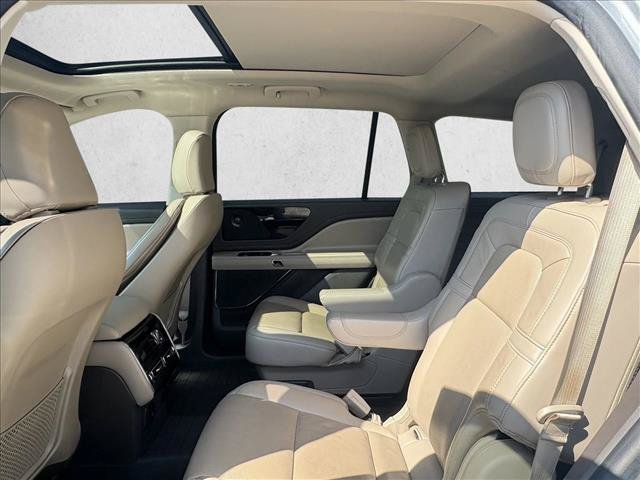 Used 2023 Lincoln Aviator Reserve RWD image 18