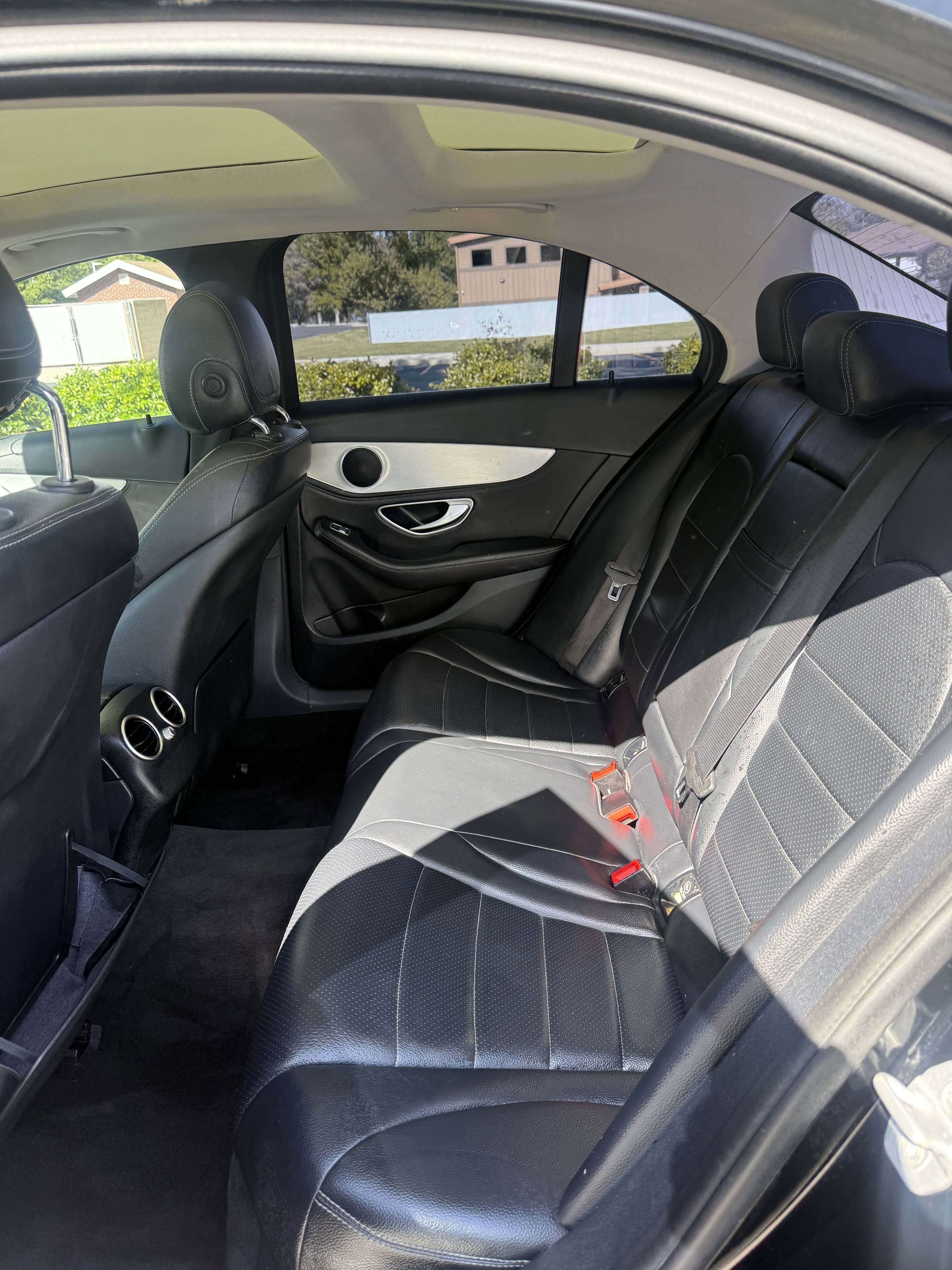 Used 2015 Mercedes-Benz C 300 4MATIC Sedan image 10