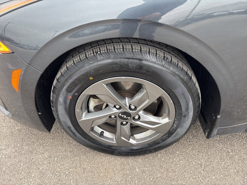 Used 2023 Kia K5 LXS image 8