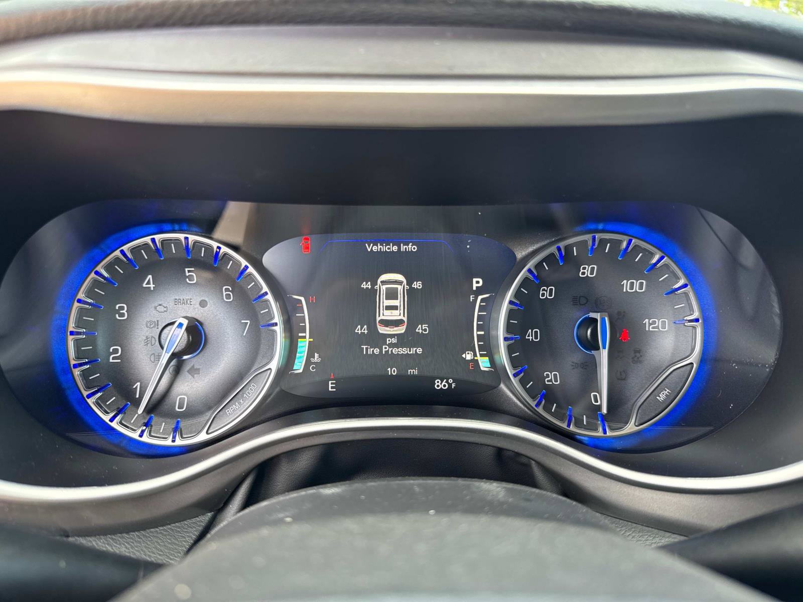 New 2026 Chrysler Pacifica Select image 31