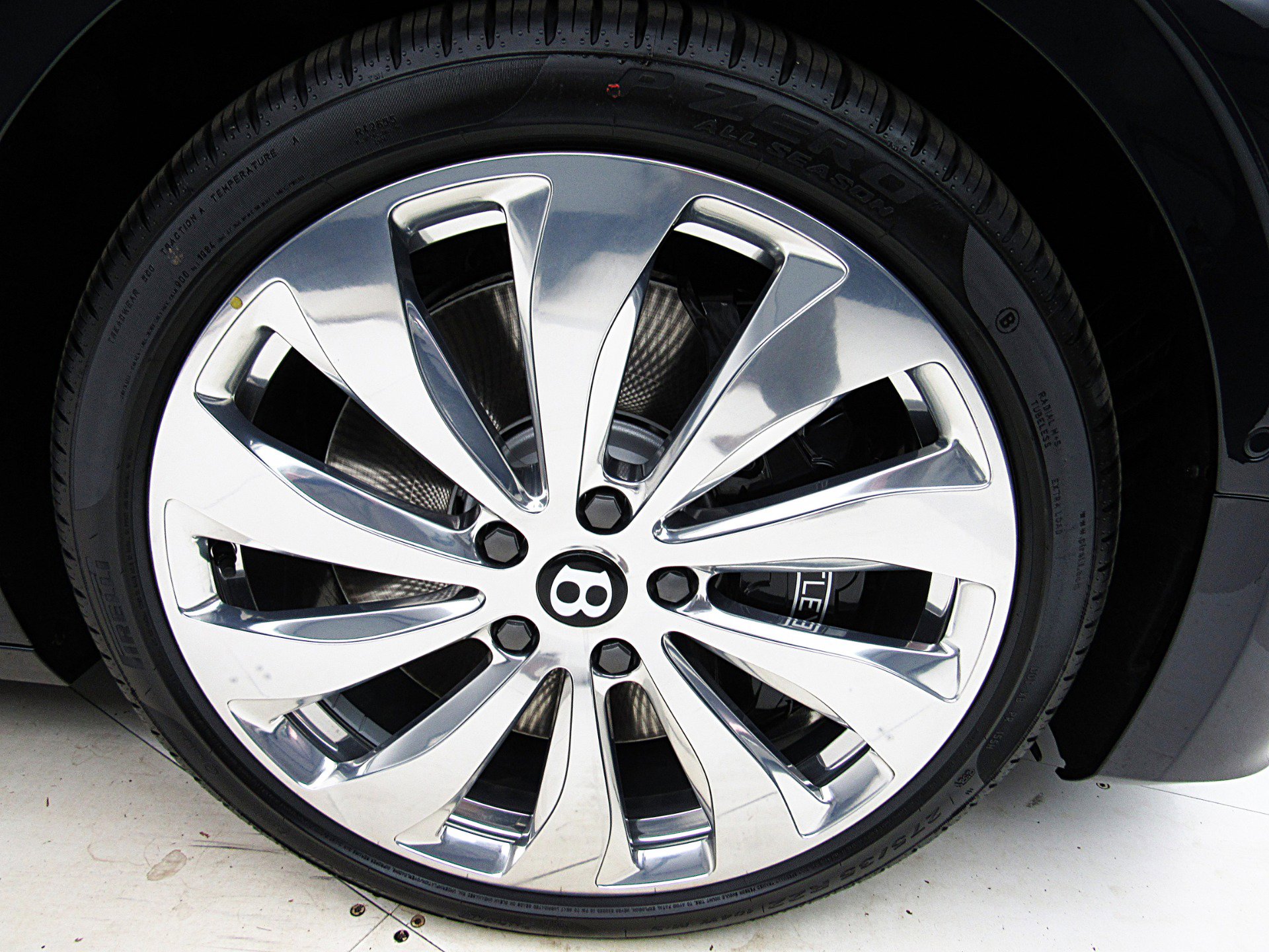 Certified 2022 Bentley Flying Spur V8 AWD/4WD image 49